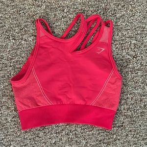 Gymshark Ultra Seamless Sports Bra in Pink size Small